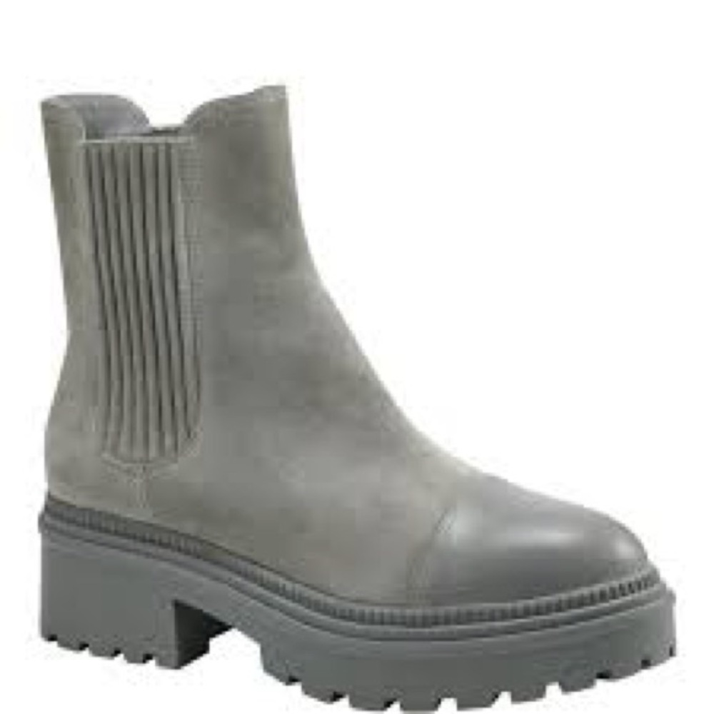 MARC FISHER LTD Hadria Lug Sole Suede Bootie - Picture 2 of 8